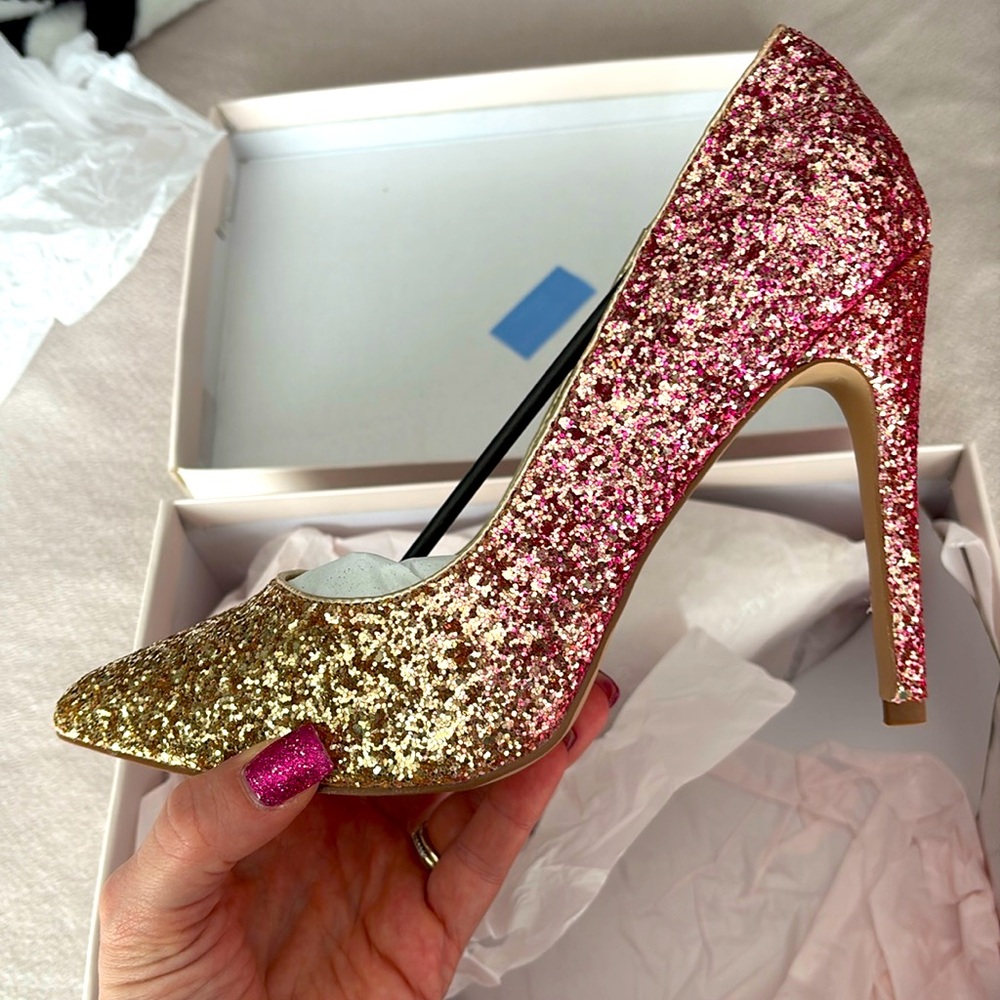 *sold outside of poshmark* Pink and gold sparkle heels